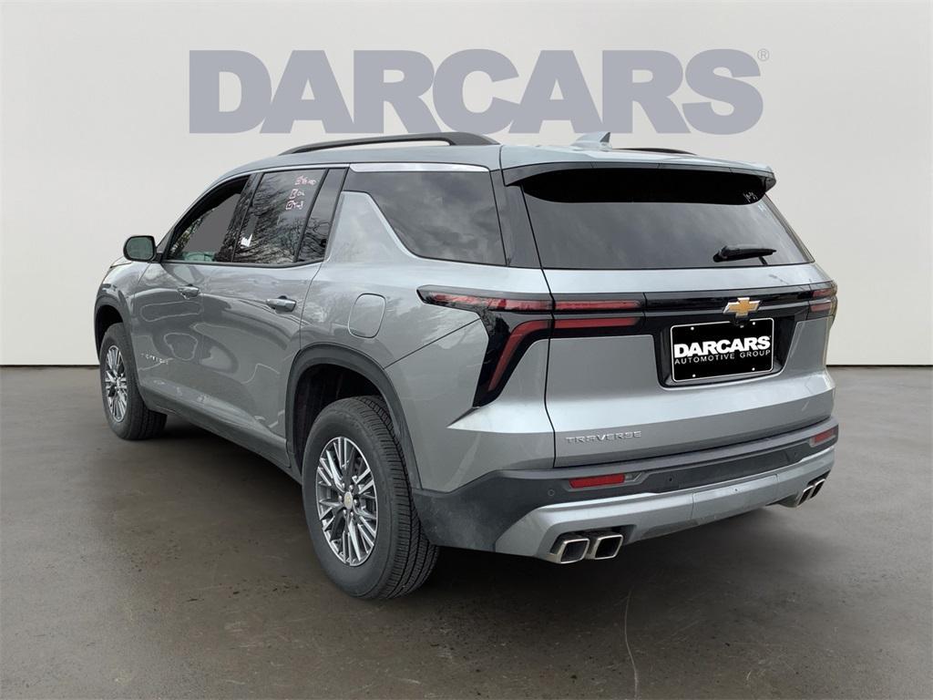 used 2025 Chevrolet Traverse car, priced at $32,940