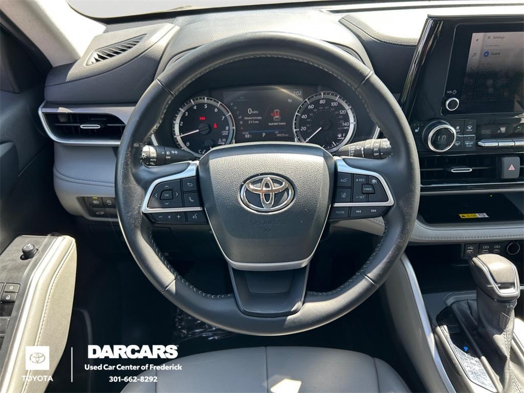 used 2023 Toyota Highlander car, priced at $32,940