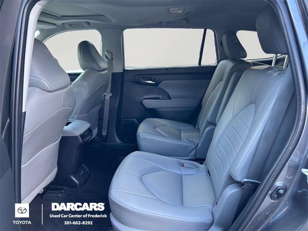 used 2023 Toyota Highlander car, priced at $32,940