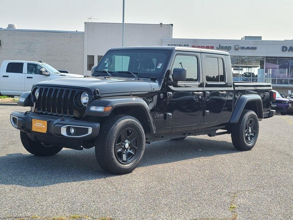 used 2022 Jeep Gladiator car, priced at $31,740