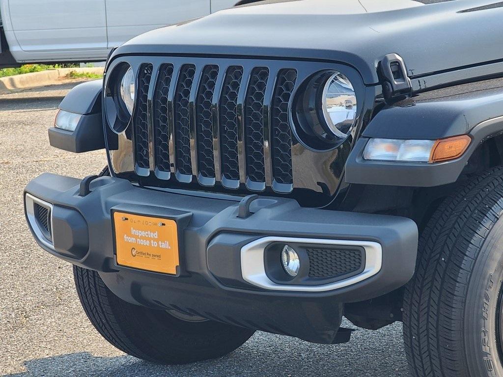 used 2022 Jeep Gladiator car, priced at $31,740