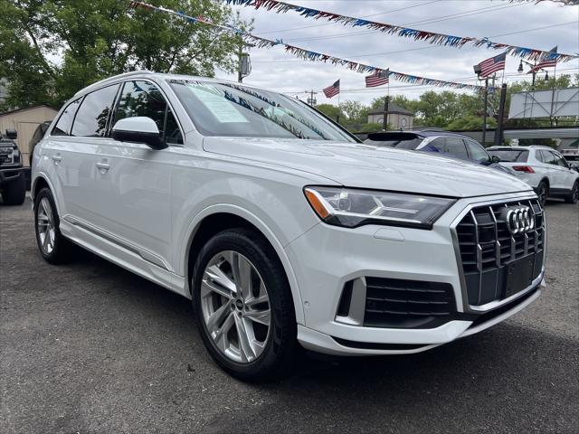 used 2022 Audi Q7 car, priced at $31,899