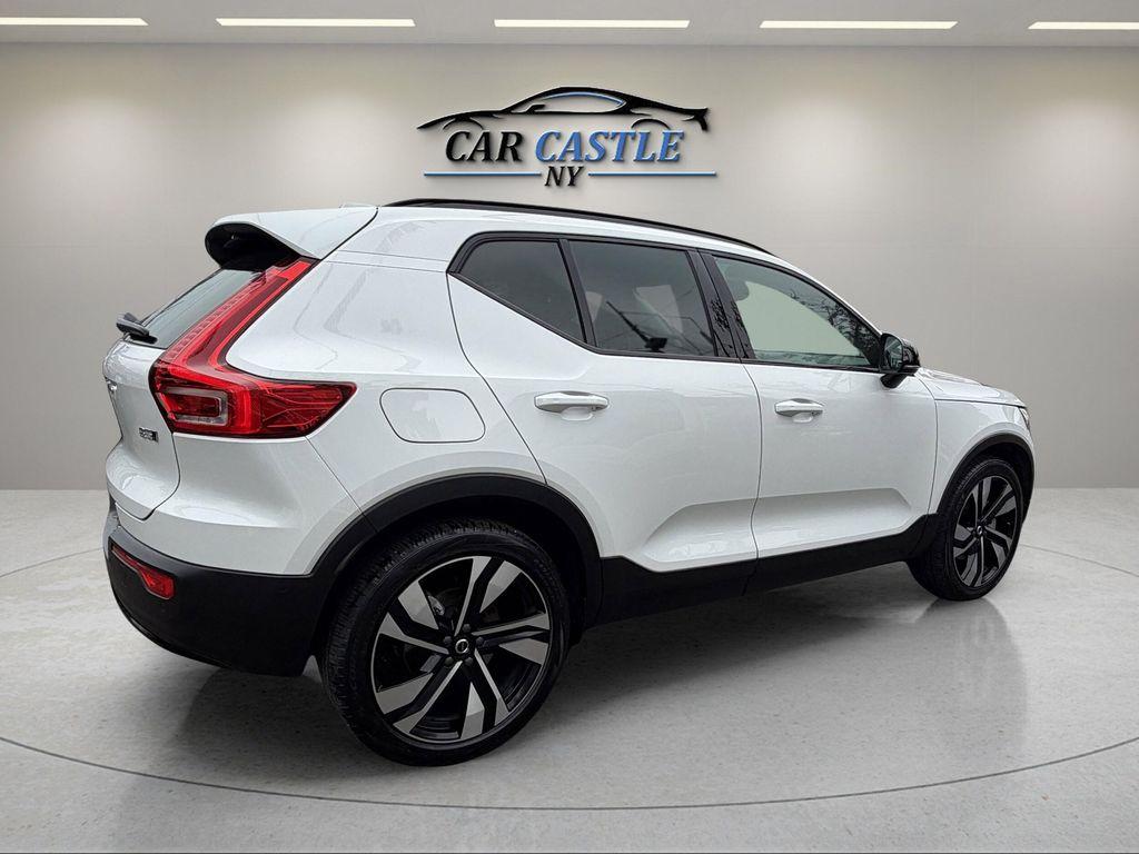 used 2025 Volvo XC40 car, priced at $27,760