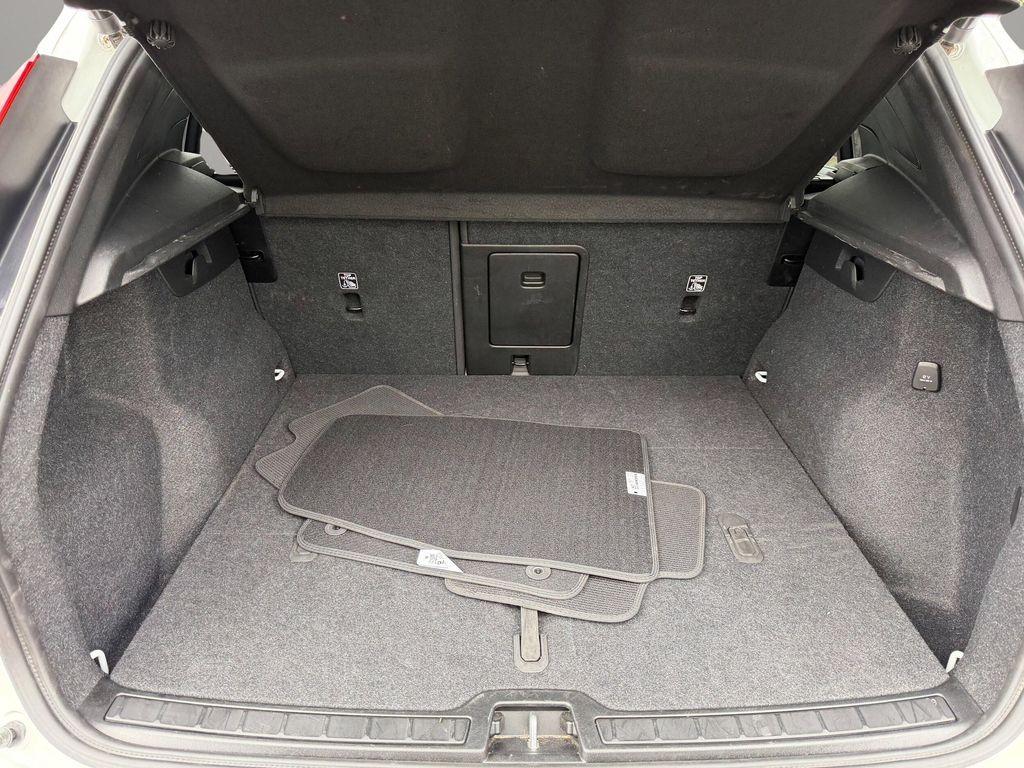 used 2025 Volvo XC40 car, priced at $27,760