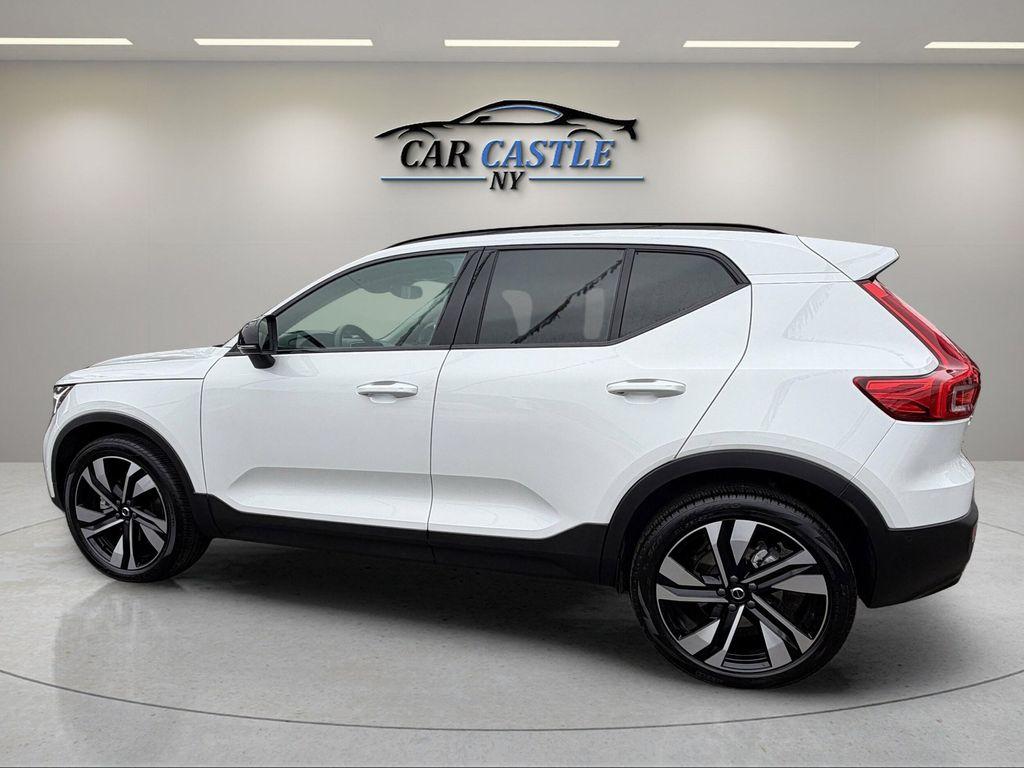 used 2025 Volvo XC40 car, priced at $27,760