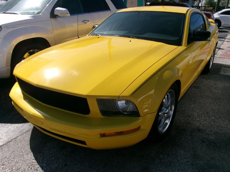 used 2006 Ford Mustang car, priced at $8,995