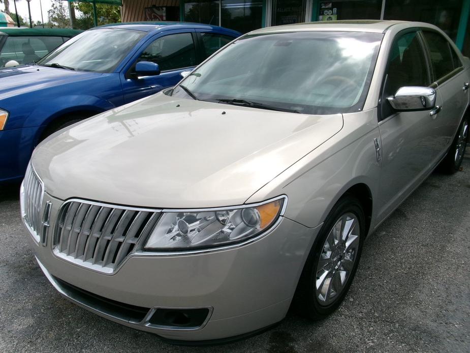 used 2010 Lincoln MKZ car, priced at $8,995