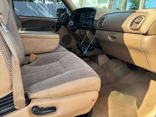 used 2000 Dodge Ram 2500 car, priced at $15,995