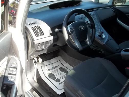 used 2015 Toyota Prius car, priced at $9,995