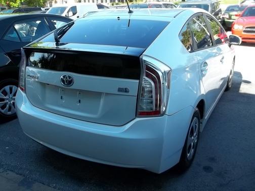 used 2015 Toyota Prius car, priced at $9,995