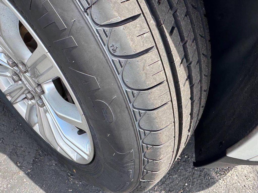 used 2017 Cadillac XT5 car, priced at $13,990
