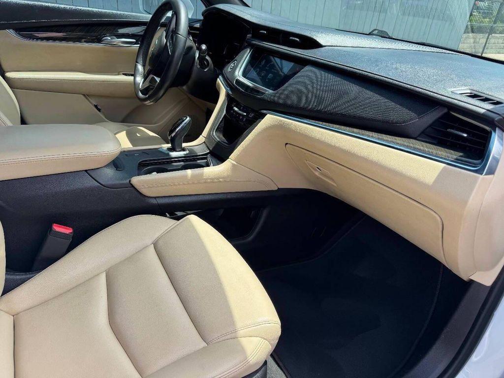 used 2017 Cadillac XT5 car, priced at $13,990