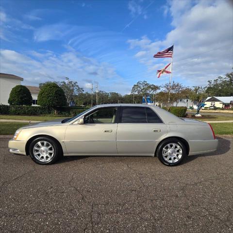 used 2009 Cadillac DTS car, priced at $10,995