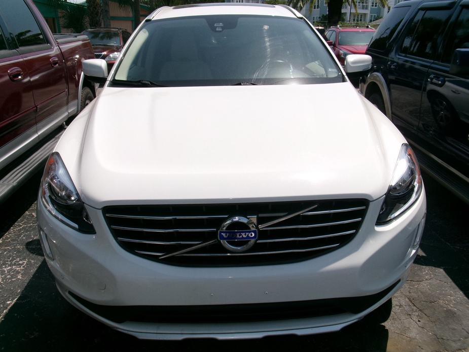 used 2015 Volvo XC60 car, priced at $13,995