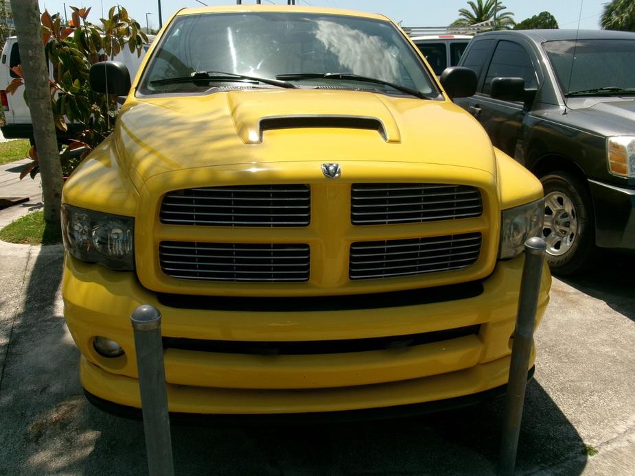 used 2004 Dodge Ram 1500 car, priced at $10,995