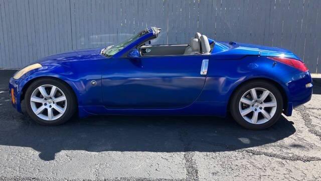 used 2005 Nissan 350Z car, priced at $3,495