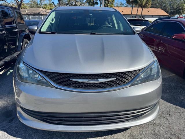 used 2017 Chrysler Pacifica car, priced at $12,995