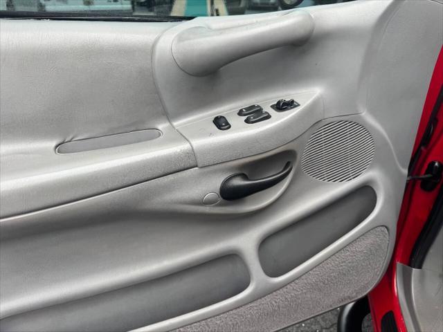 used 1998 Ford F-150 car, priced at $4,995