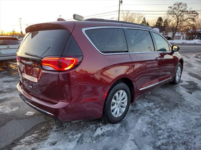 used 2017 Chrysler Pacifica car, priced at $10,995