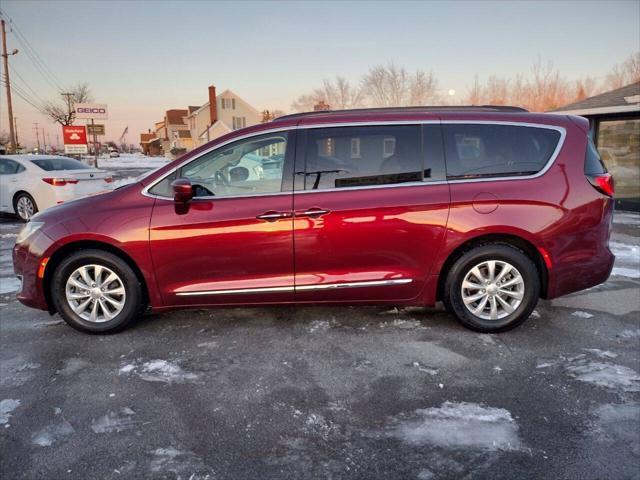 used 2017 Chrysler Pacifica car, priced at $10,995