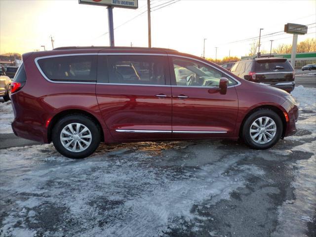 used 2017 Chrysler Pacifica car, priced at $10,995