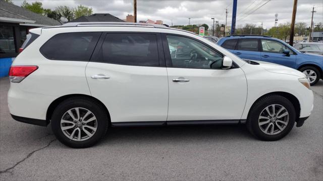 used 2015 Nissan Pathfinder car, priced at $7,995