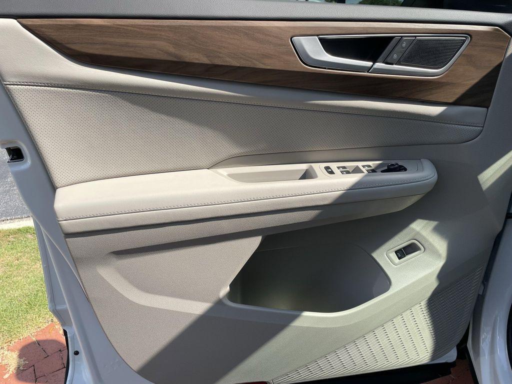 new 2026 Volkswagen Atlas car, priced at $44,419