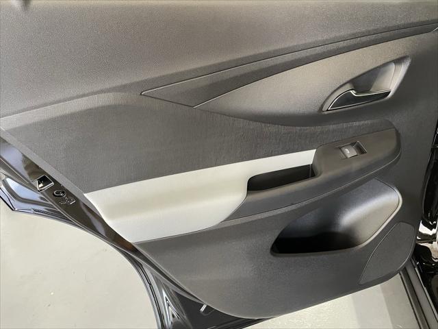new 2025 Buick Envista car, priced at $26,435