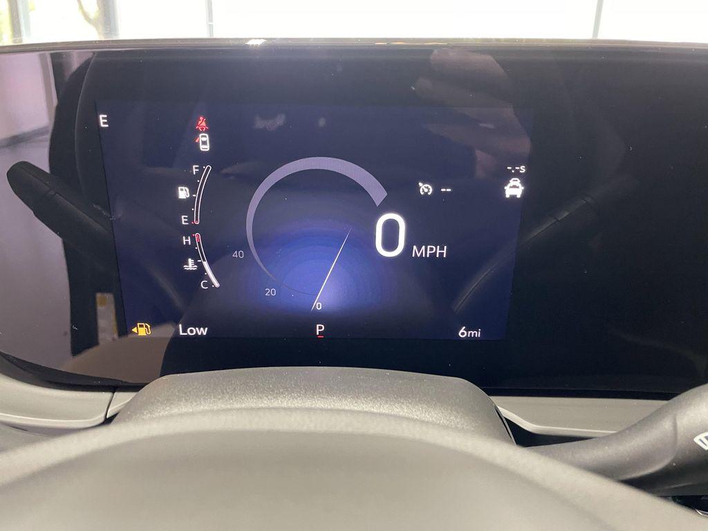 new 2025 Buick Envista car, priced at $26,435