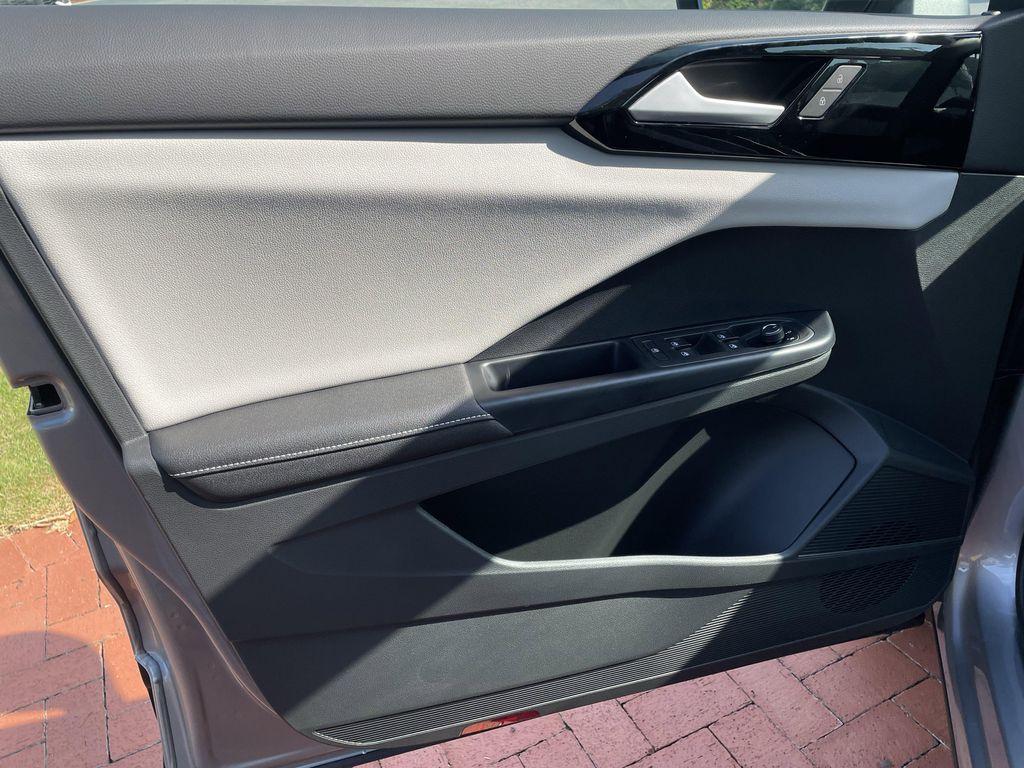 new 2025 Volkswagen Taos car, priced at $25,653