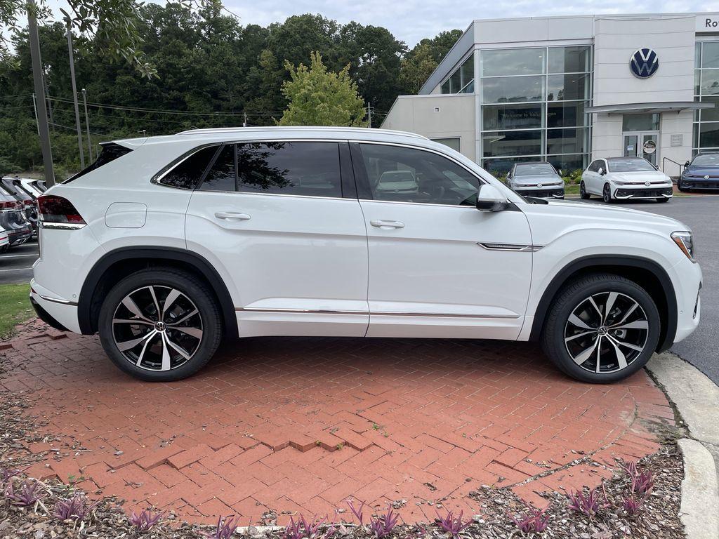 new 2026 Volkswagen Atlas Cross Sport car, priced at $54,261