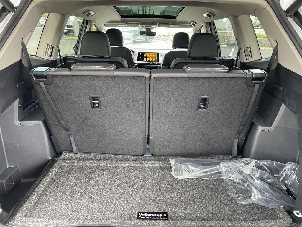 new 2026 Volkswagen Atlas car, priced at $49,680