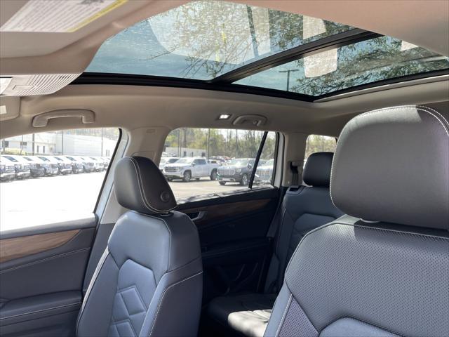 new 2025 Volkswagen Atlas car, priced at $43,878