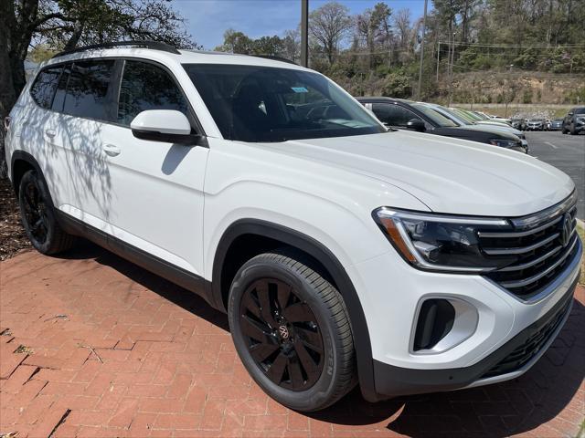 new 2025 Volkswagen Atlas car, priced at $43,878