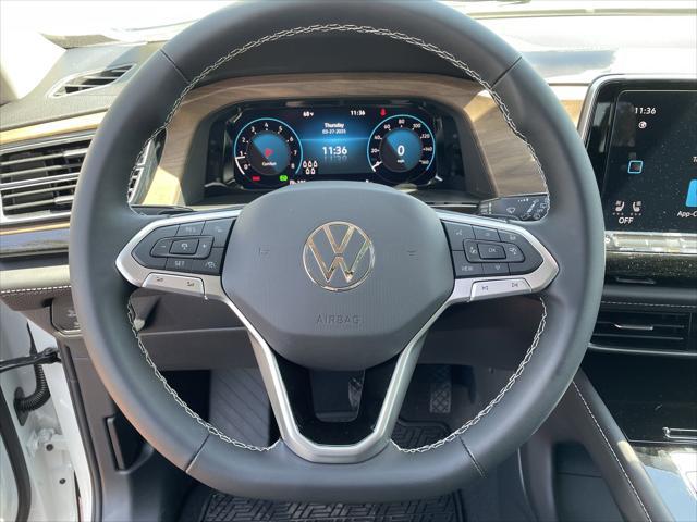 new 2025 Volkswagen Atlas car, priced at $43,878