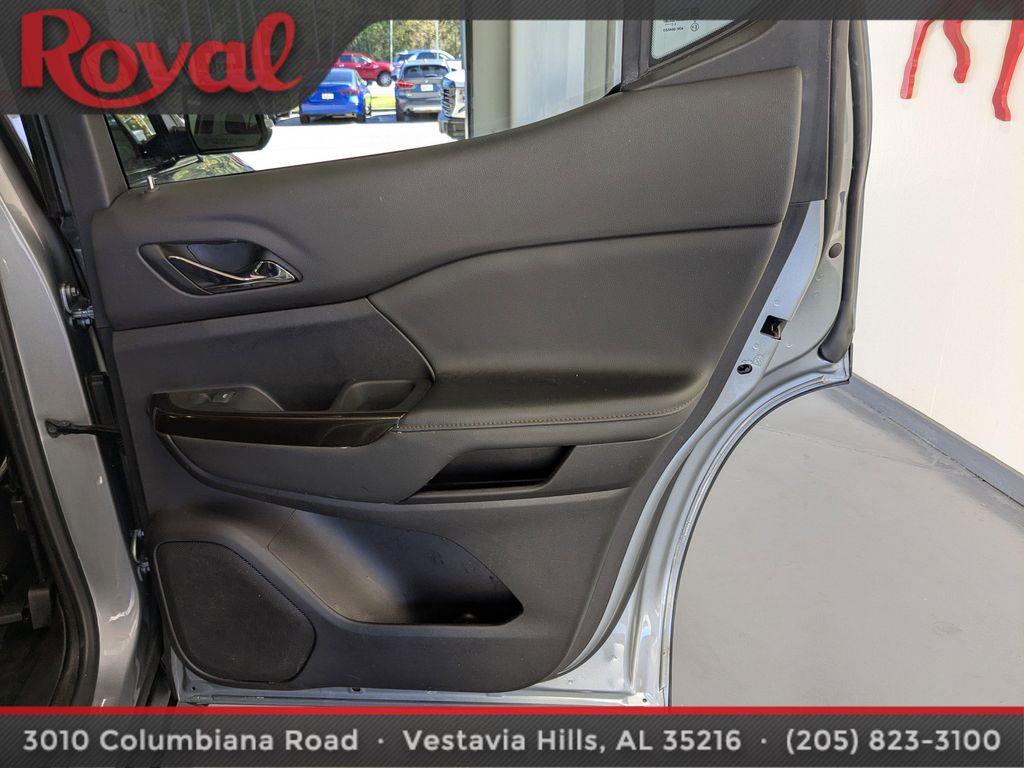 used 2023 GMC Acadia car, priced at $32,987