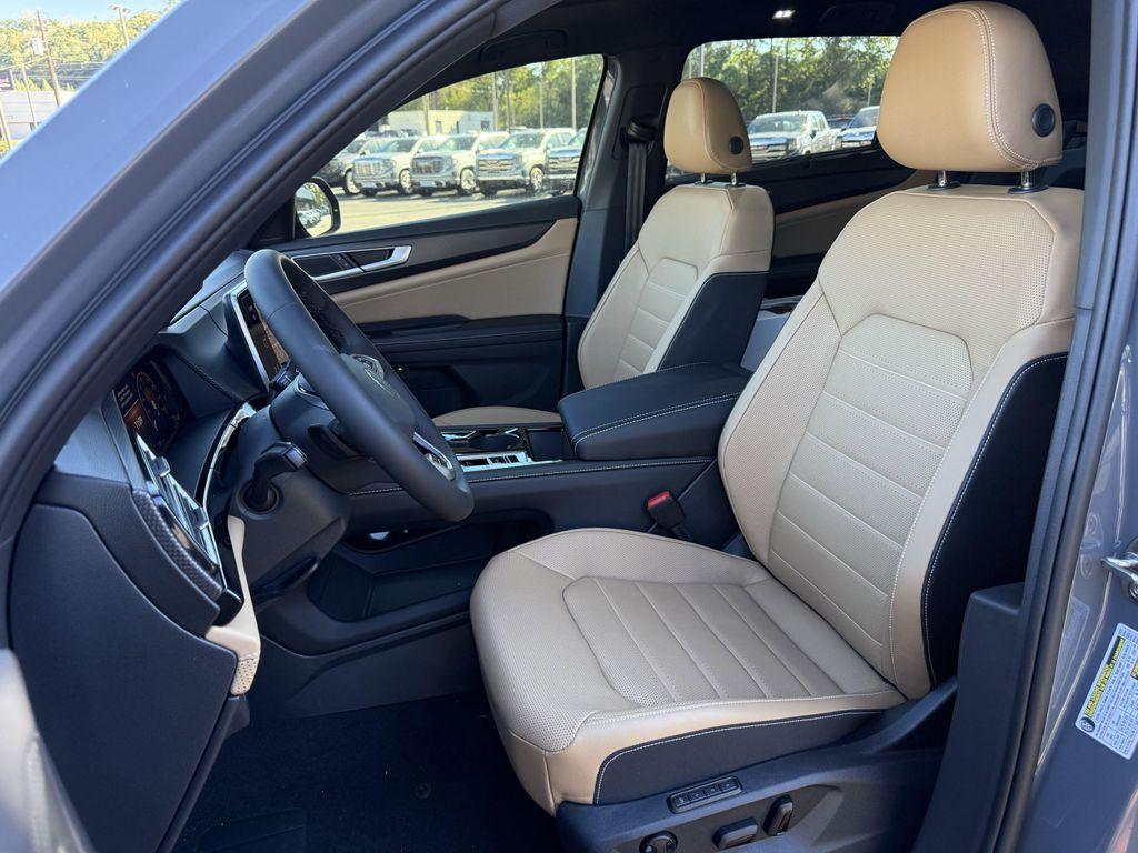 new 2026 Volkswagen Atlas Cross Sport car, priced at $50,751