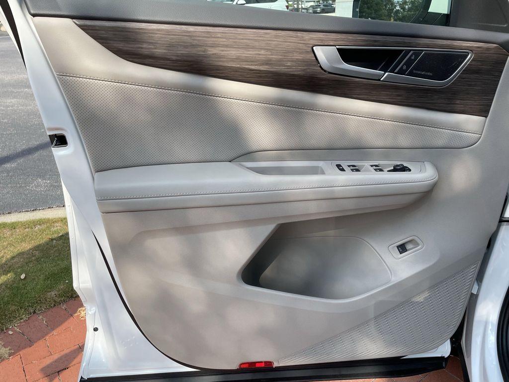 new 2026 Volkswagen Atlas car, priced at $54,831