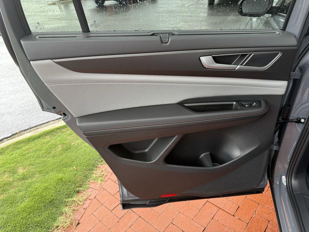 new 2026 Volkswagen Atlas car, priced at $49,057