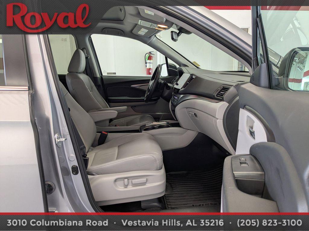 used 2022 Honda Pilot car, priced at $30,989