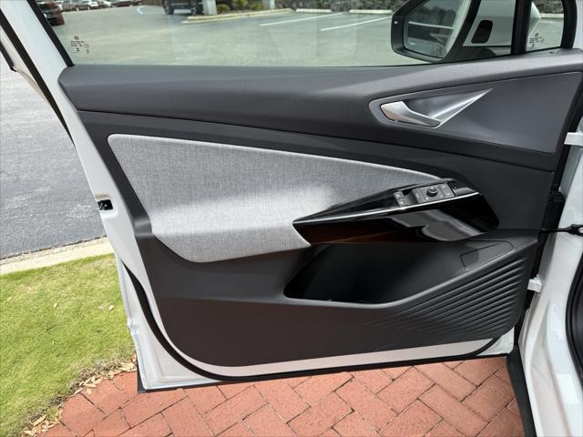 new 2025 Volkswagen ID.4 car, priced at $40,720