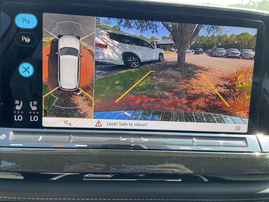 new 2026 Volkswagen Atlas car, priced at $55,220