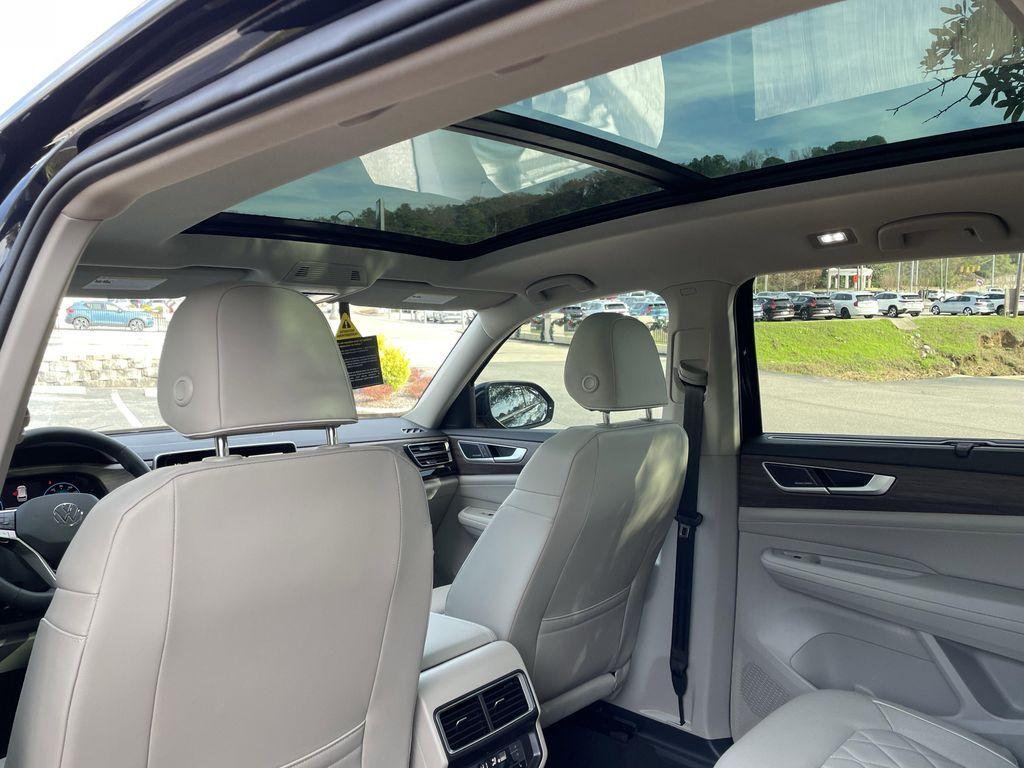 new 2026 Volkswagen Atlas car, priced at $53,632