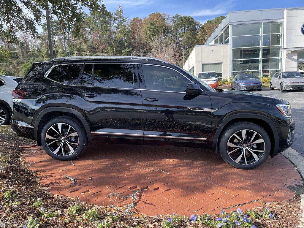 new 2026 Volkswagen Atlas car, priced at $53,632