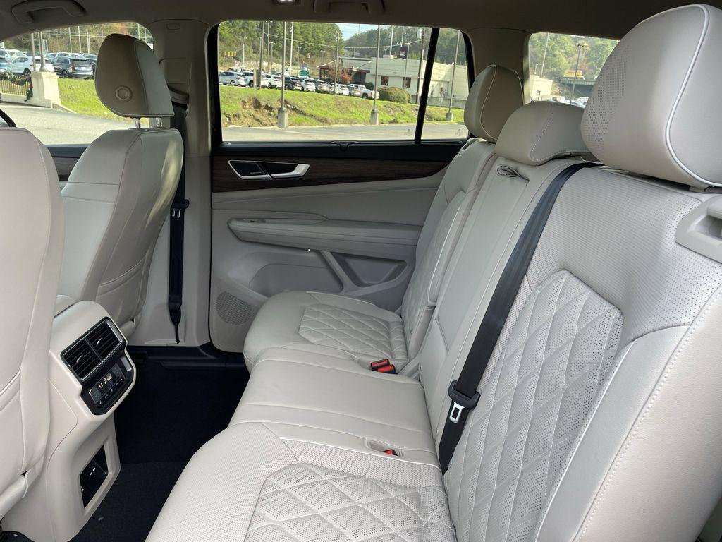 new 2026 Volkswagen Atlas car, priced at $53,632