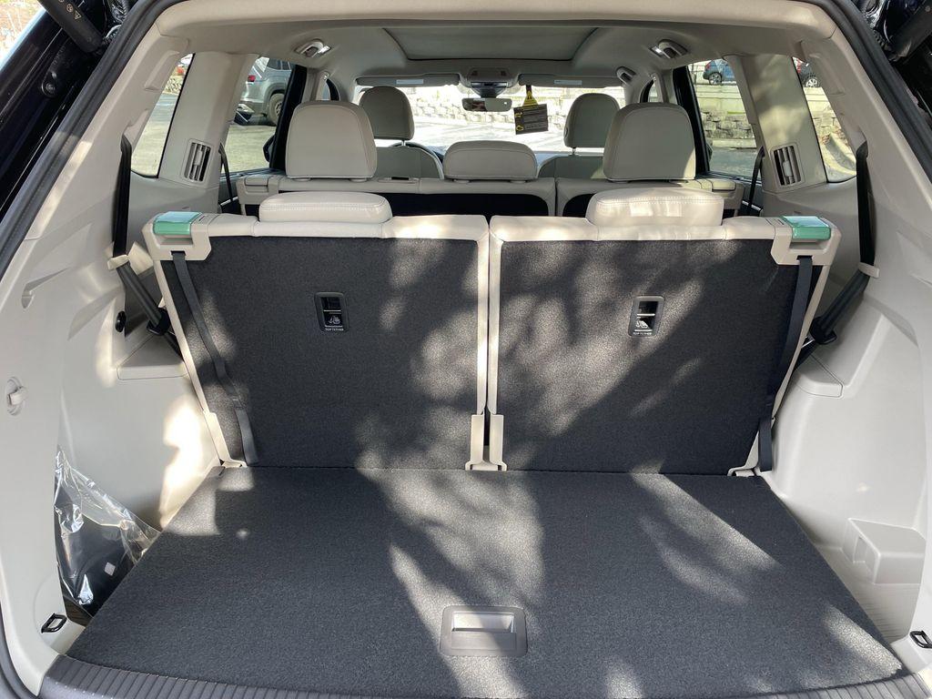 new 2026 Volkswagen Atlas car, priced at $53,632