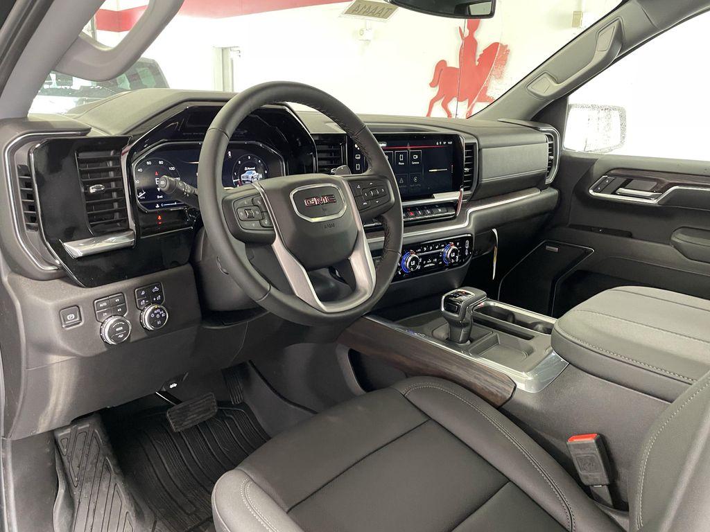 new 2025 GMC Sierra 1500 car, priced at $64,069