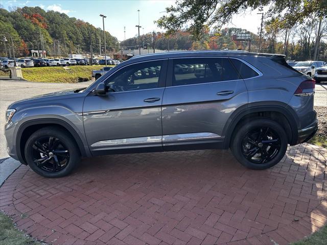 new 2024 Volkswagen Atlas Cross Sport car, priced at $43,994