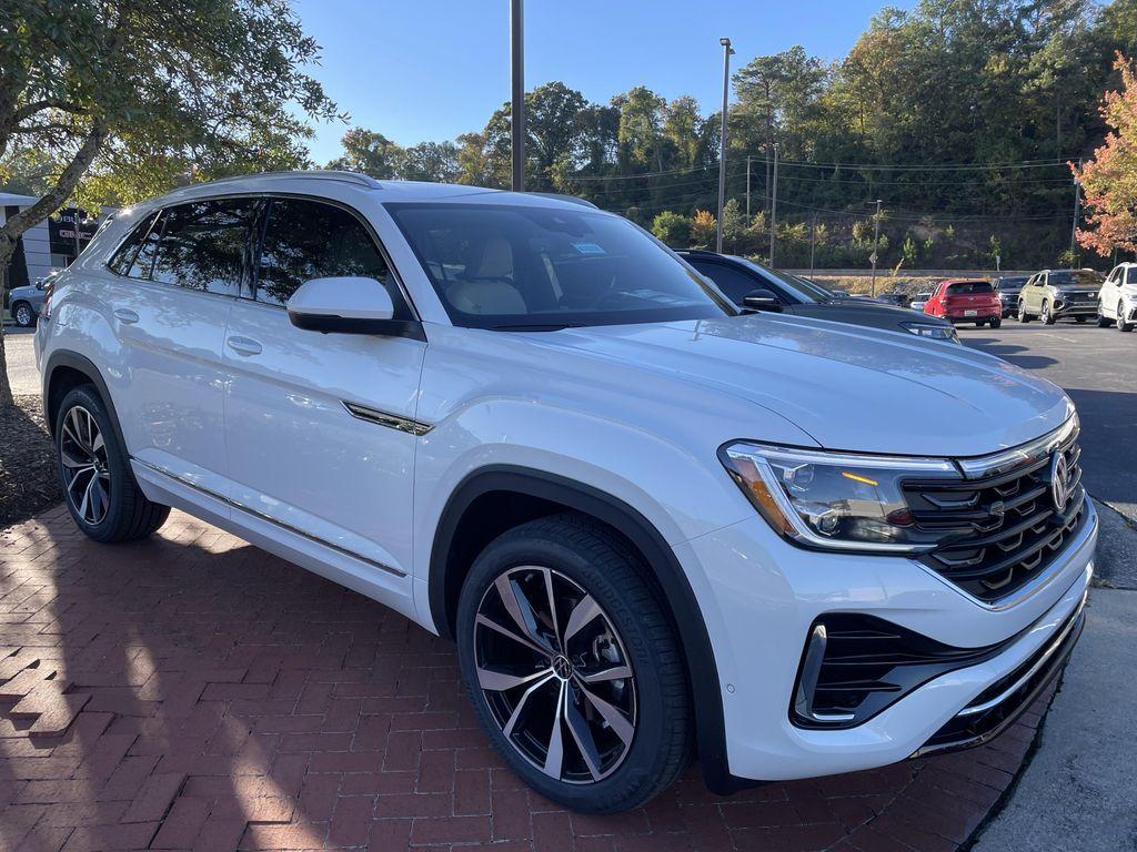 new 2026 Volkswagen Atlas Cross Sport car, priced at $53,761