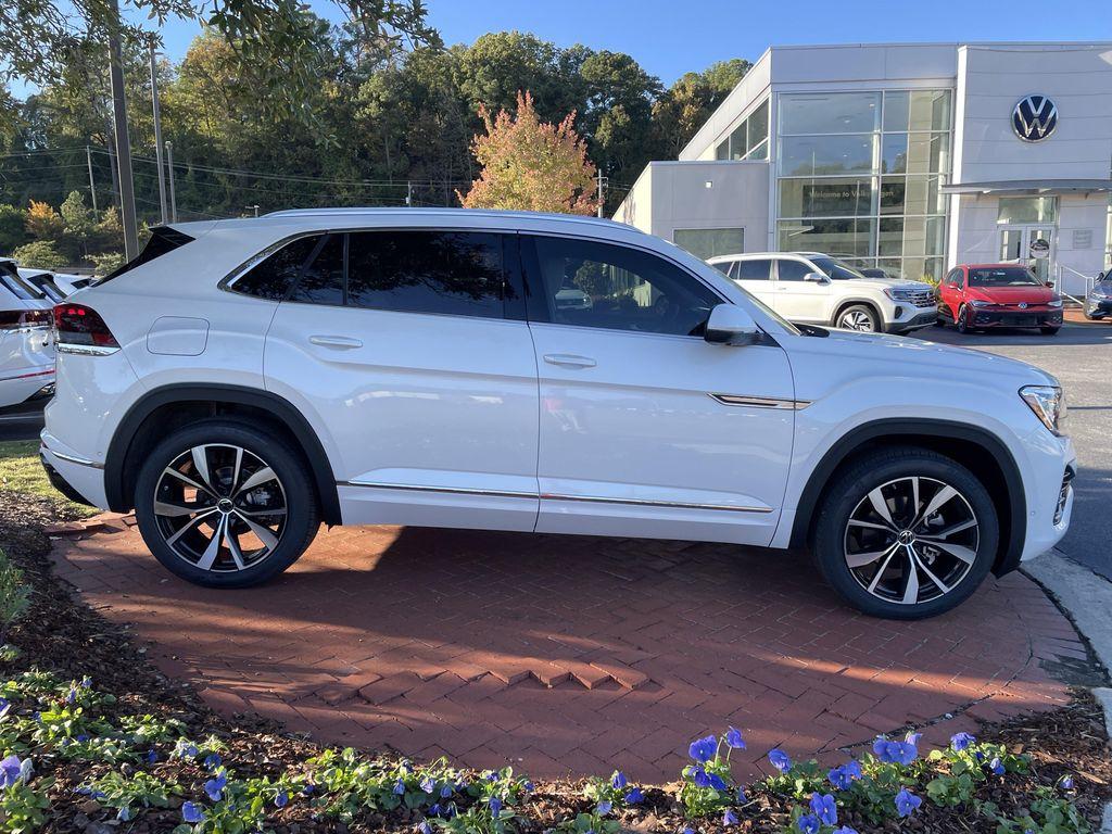 new 2026 Volkswagen Atlas Cross Sport car, priced at $53,761